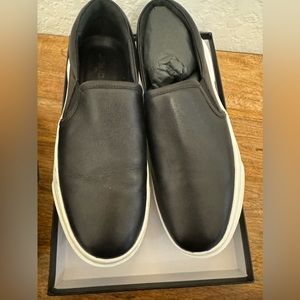 J/SLIDES NYC BLACK LEATHER AILEEN FLAT SHOES